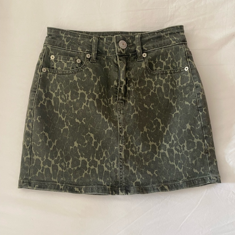 American Eagle Camo Mini Skirt Size 00
